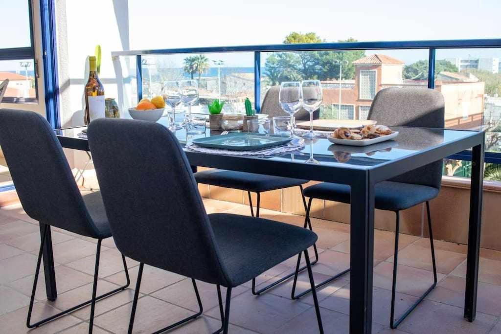 Coqueto Apartamento Con Vistas Al Mar Denia Ngoại thất bức ảnh